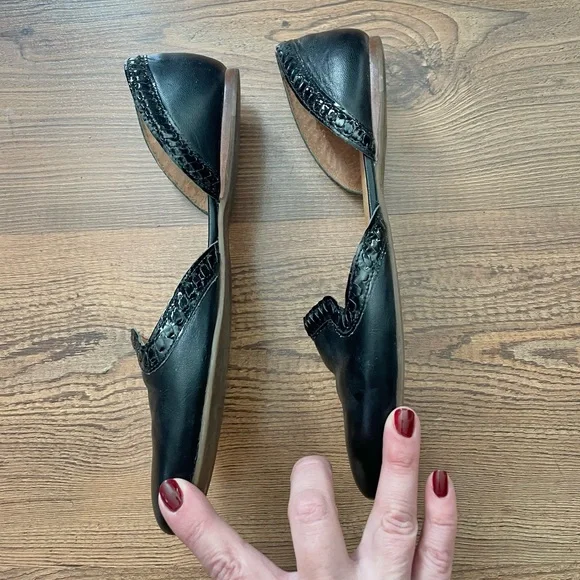 Jack Rogers Black Leather Flats - Picture 5 of 9